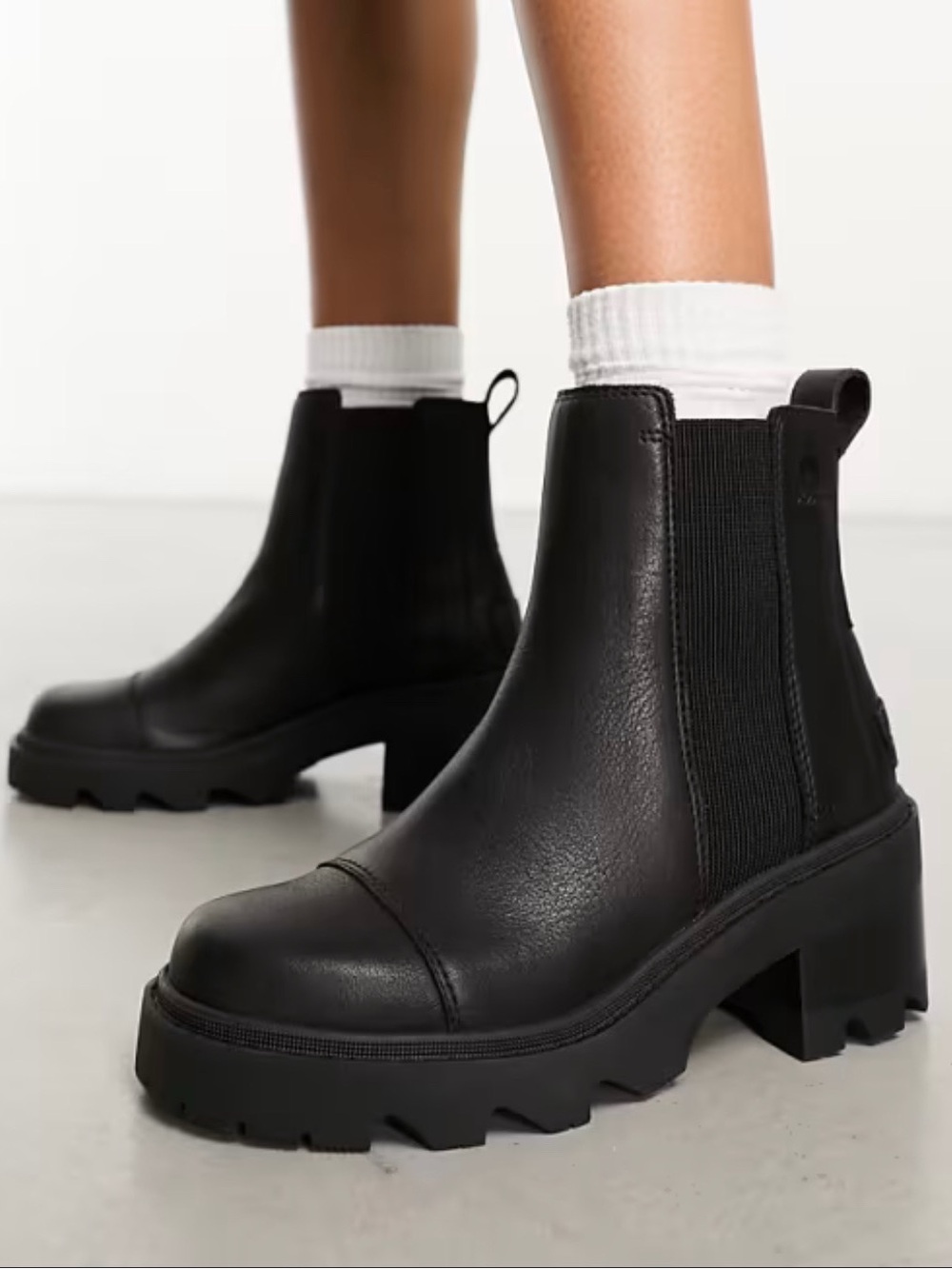 Sorel Joan Now Black Leather Waterproof Womens Chelsea Ankle Boots Size 7.5